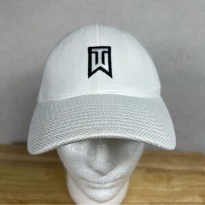 Nike Golf x Tiger Woods Collab Flex Fit Hat Cap Size M/L White Black